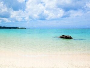 Beach - Kariyushi Condominium Resort Onna Yudeikiya (Onna)