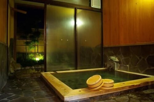 Ueki Onsen Takanoya