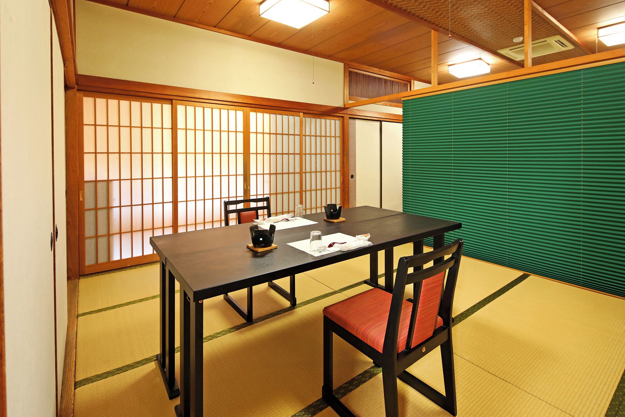 Meeting facility