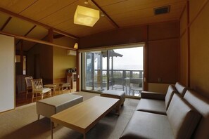 Living area - Regina Resort Izu Murin (Ito)