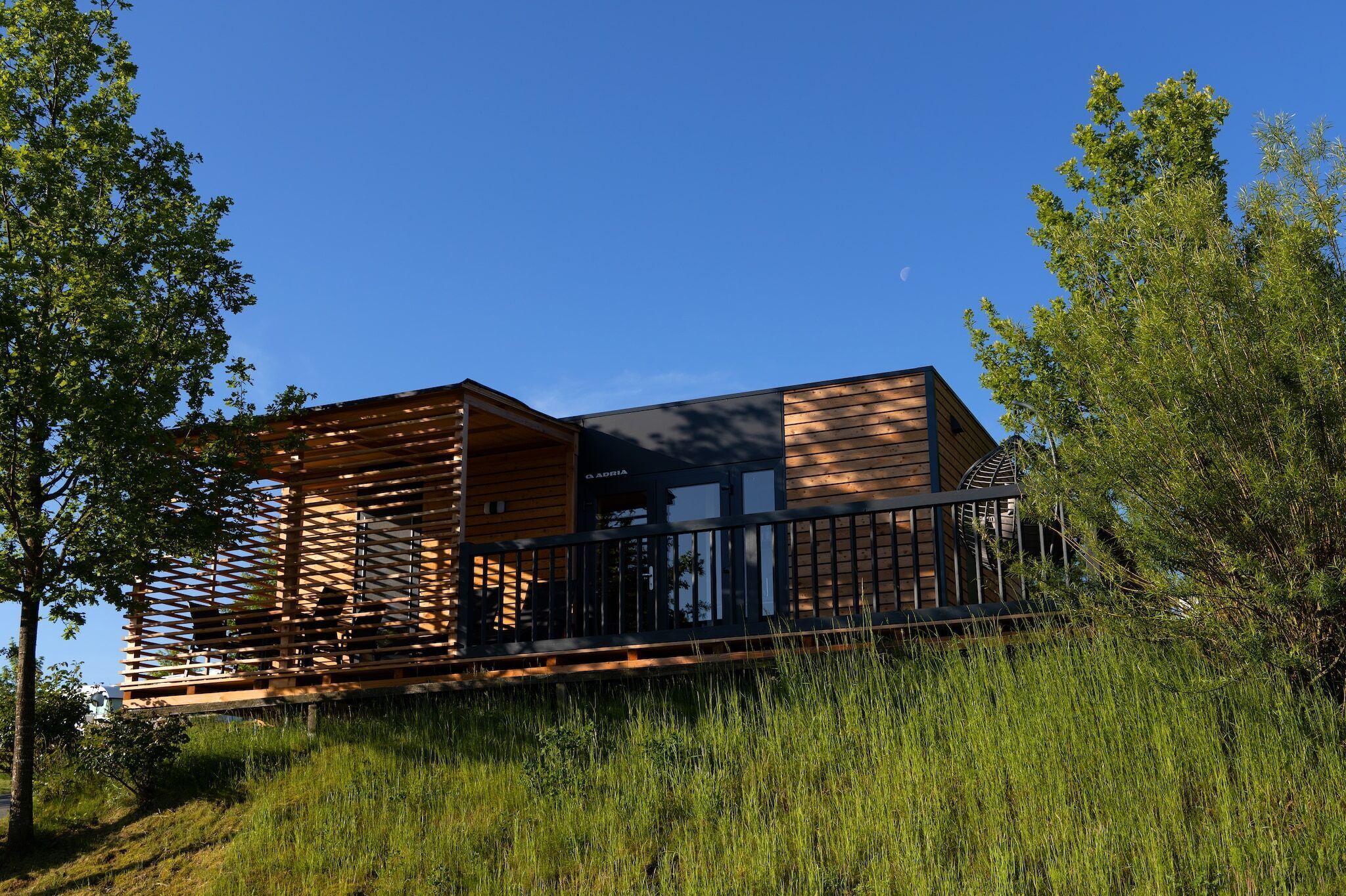 Außenseite Ferienhaus [Sommer]
