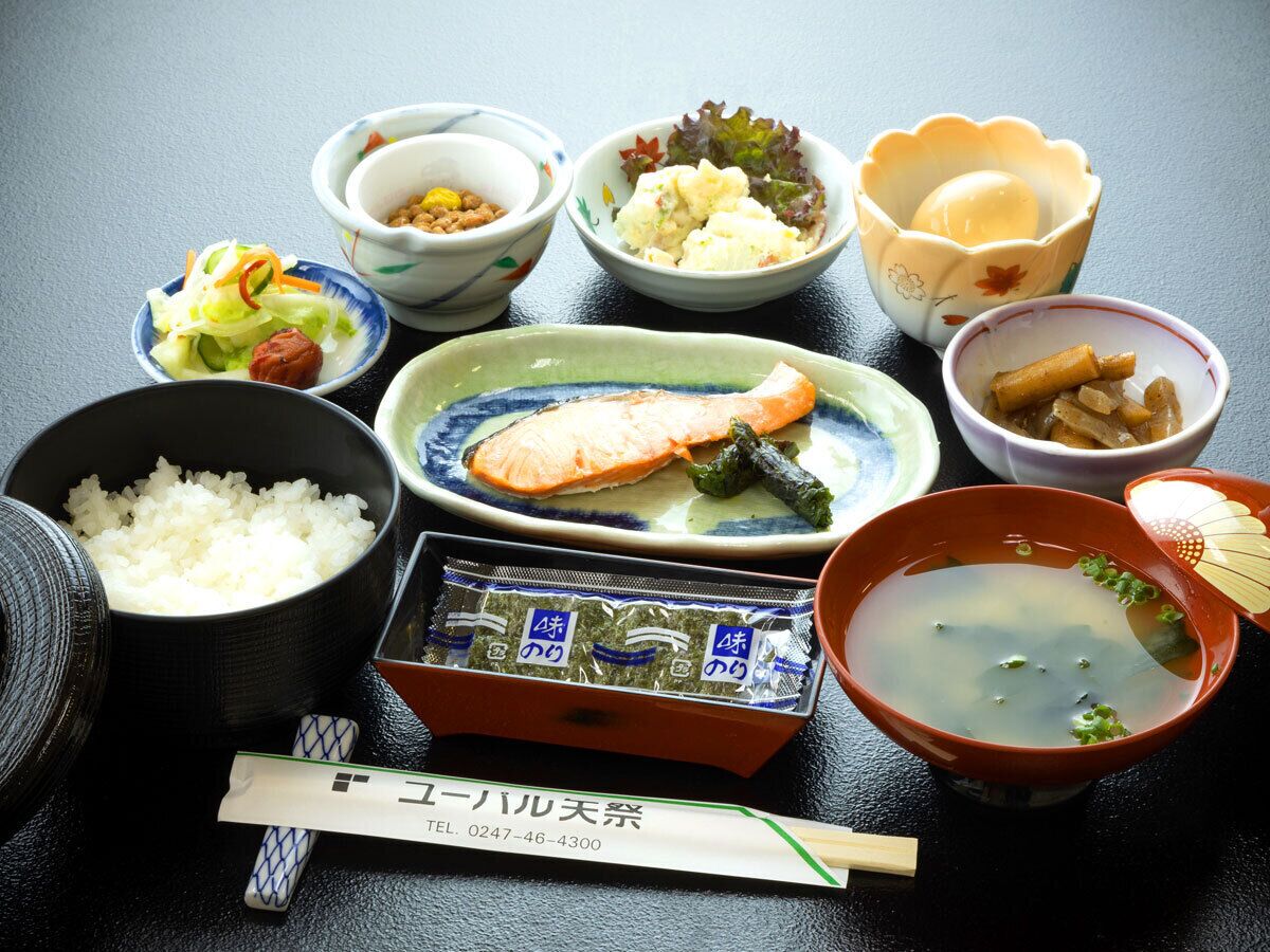 الطعام والشراب