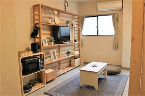 Living area - Aoyama Mansion (Onomichi)