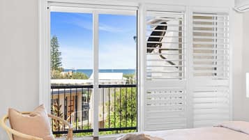 3 bedrooms, iron/ironing board, travel cot, WiFi