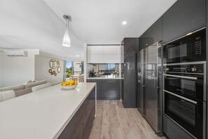 Fridge, microwave, oven, stovetop - The Pinnacles - Panoramic Ocean & Mountain Views (Caloundra Region)
