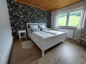 WiFi, bed sheets - Apartment 'Zwei' with Shared Garden and Wi-Fi (Oberzent)