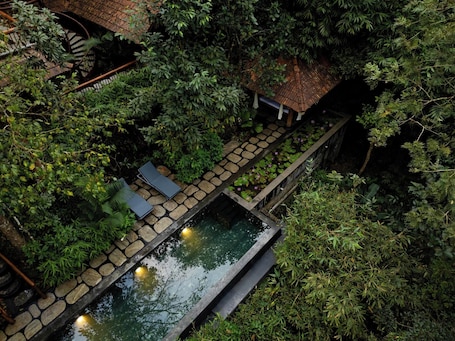 4 piscinas al aire libre. Avana Holiday Experiences