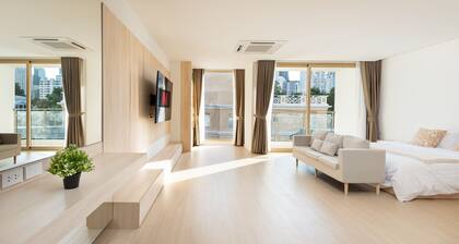 Spacious 4BR Muji Home With Loft & Pool in Ekkamai