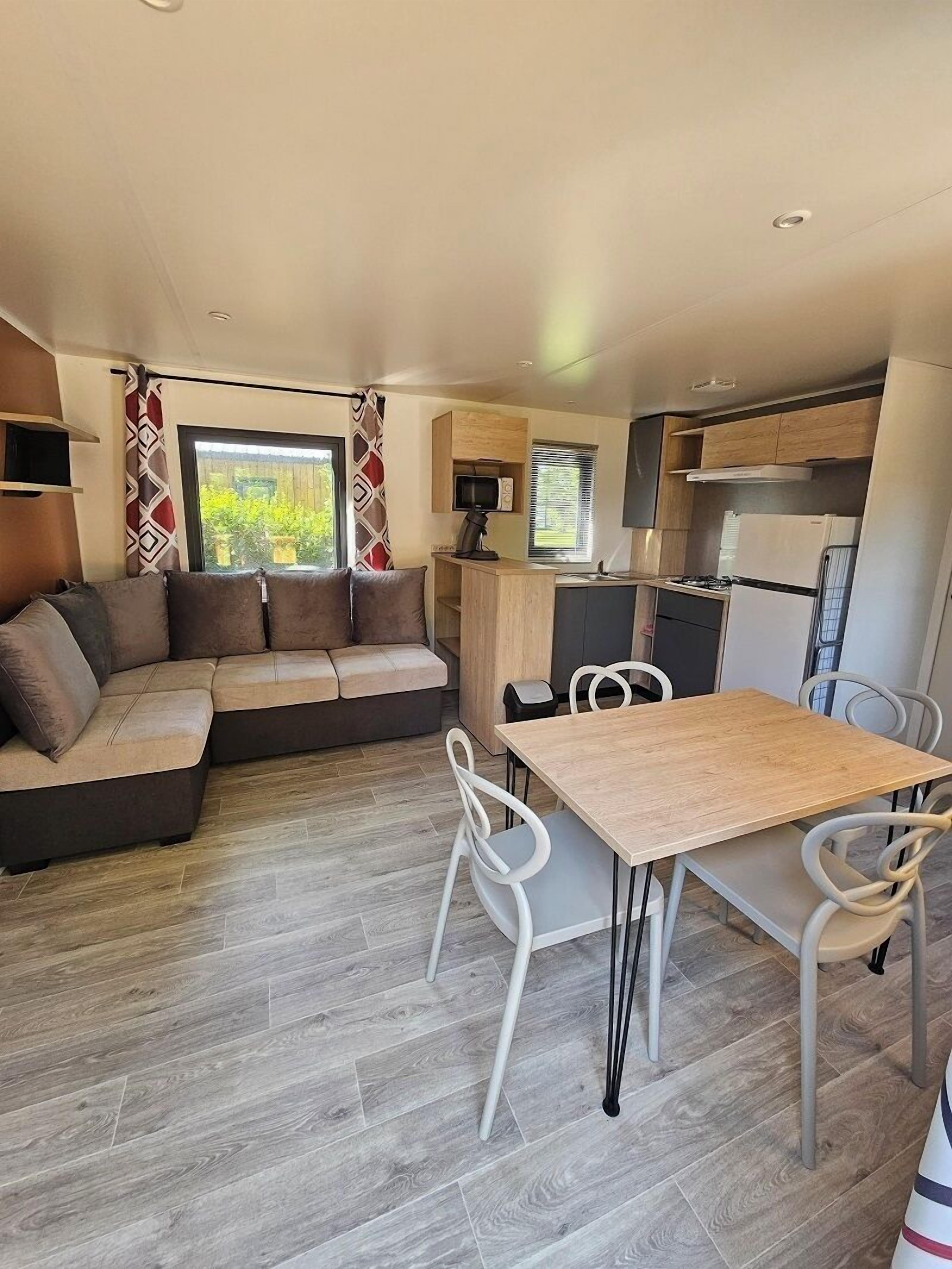 Luxury Mobile Home, 2 Bedrooms | Living area