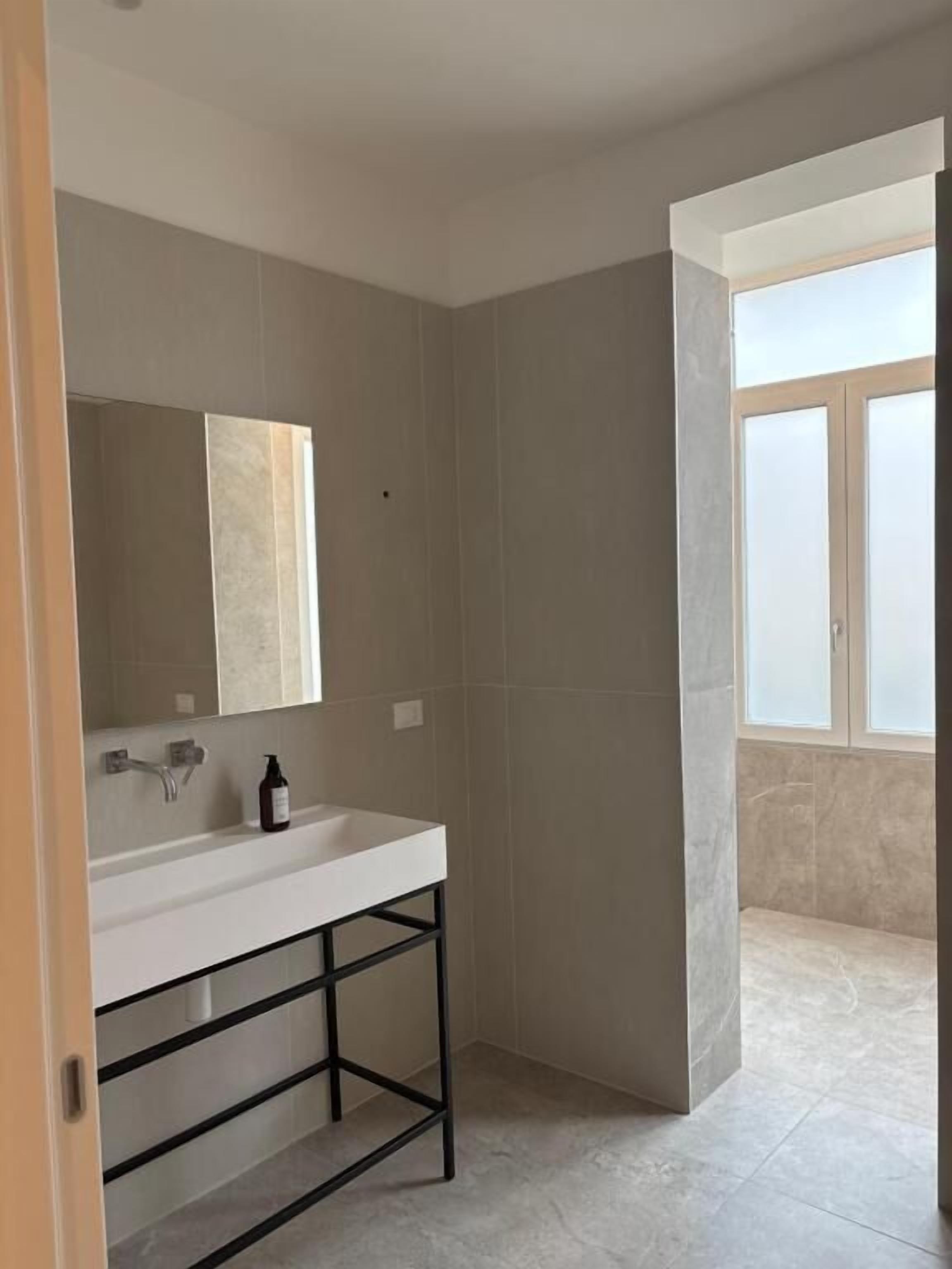 Superior-Doppelzimmer, Gartenblick | Badezimmer | Dusche, kostenlose Toilettenartikel, Haartrockner, Handtücher