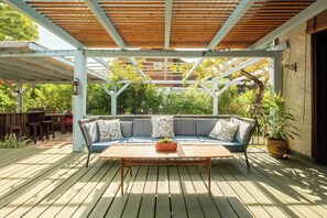 Ferienhaus, Gartenblick | Terrasse/Patio