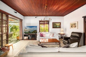 House, Garden View | Living area