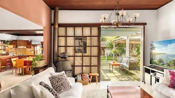 Huis, uitzicht op tuin | Woonruimte