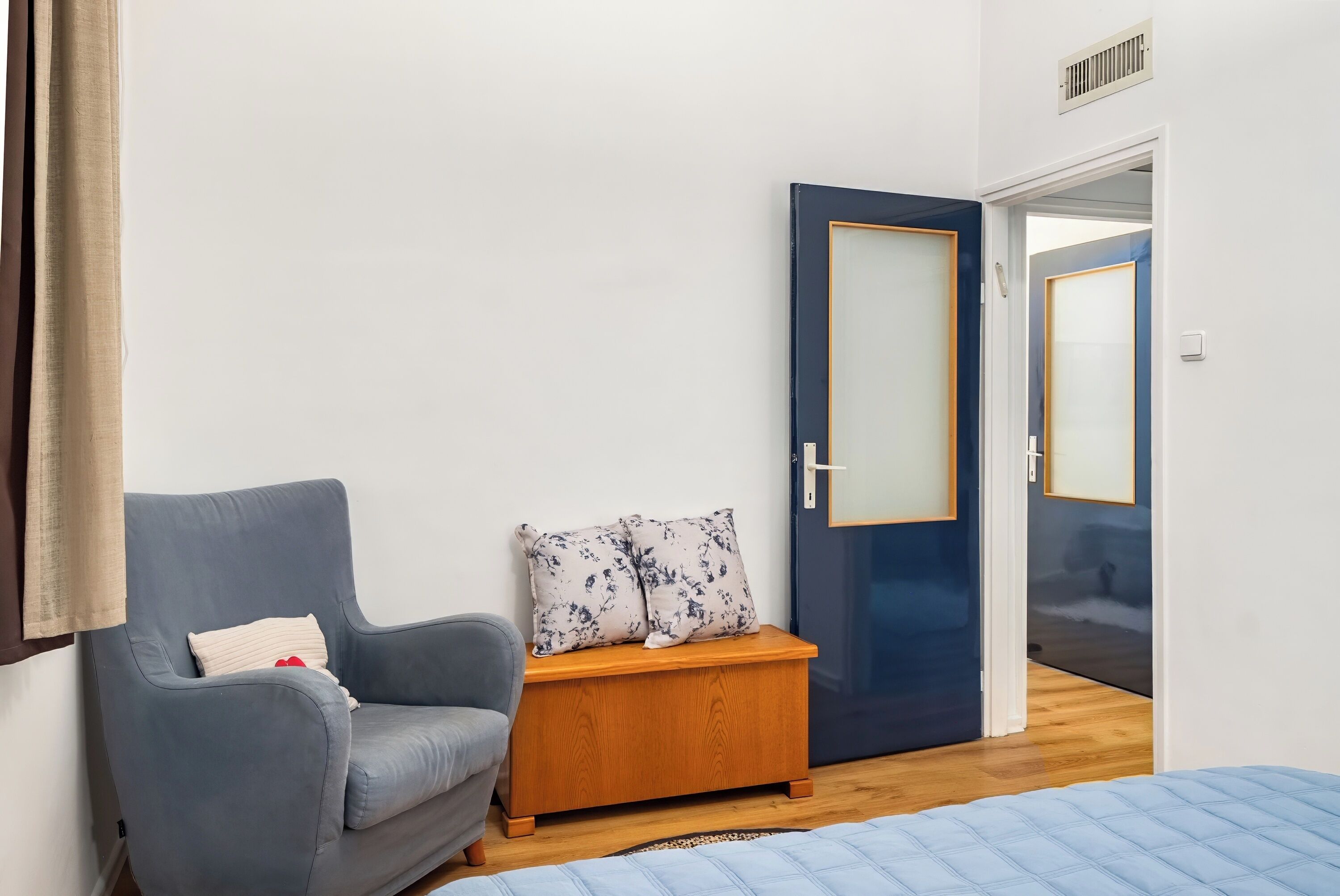 Talo, näköala puutarhaan | Silitysrauta/-lauta, ilmainen Wi-Fi