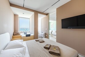 Appartement Luxe, vue mer | Rideaux occultants, fer et planche à repasser, Wi-Fi gratuit