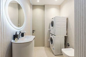 럭셔리 아파트, 바다 전망 | 욕실