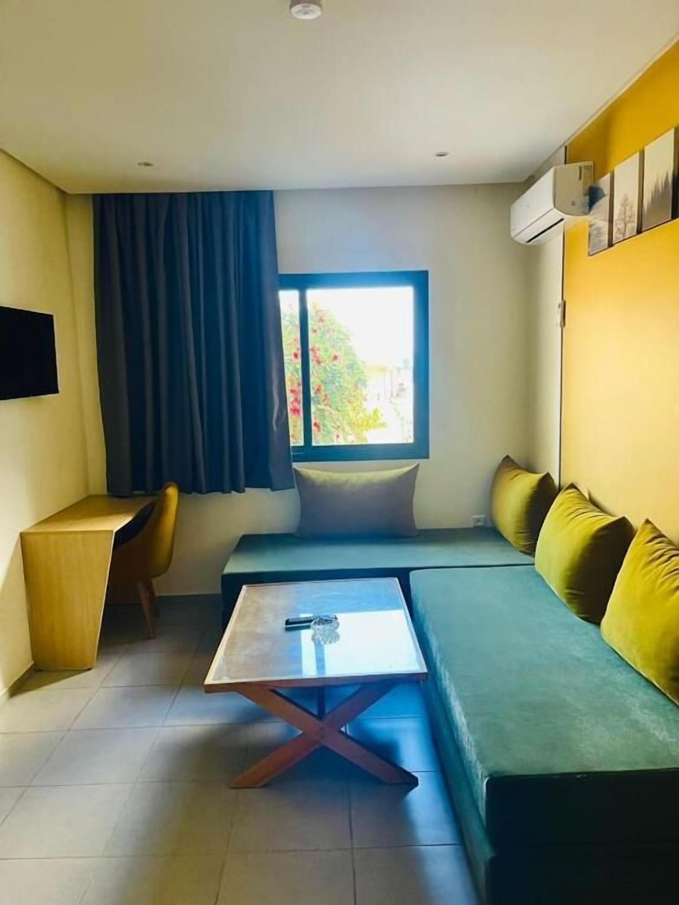 Dobbeltrom – standard, balkong, sjøutsikt | Wi-fi (inkludert)