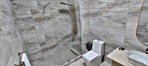 Deluxe Double Room, Balcony, Sea View | Bathroom - WAVES ocean front King Shaka Airport (Desainager)