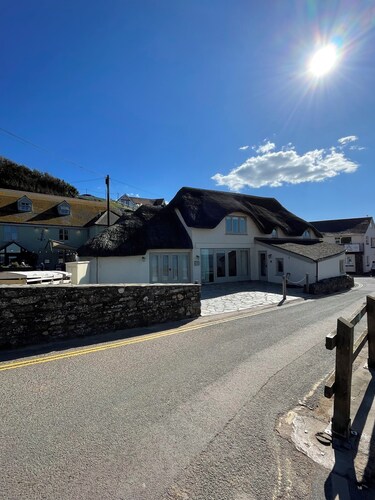 Bridge Cottage, Hope Cove-Devon. We are 20 paces from the beach, stunning views!