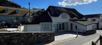 Bridge Cottage, Hope Cove-Devon. We are 20 paces from the beach, stunning views!
