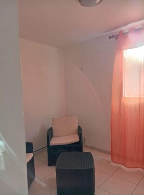 Interior - 58m² villa on the hill of Les Abymes (Les Abymes)