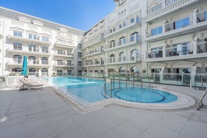 Pool - Free housekeeping visits during your stay - StayShort - Studio in Arjan Sleeps 4 with Amenities (Arjan)