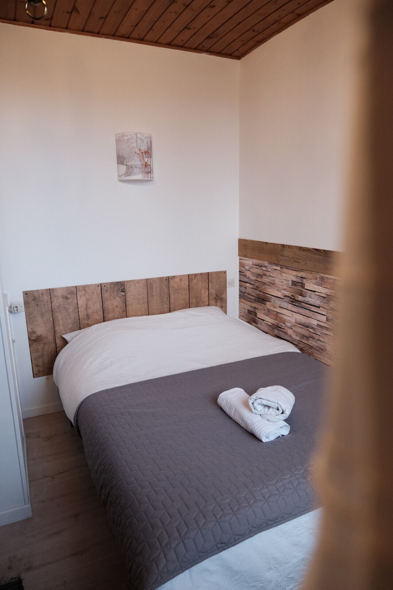 1 chambre, bureau, fer et planche à repasser, Wi-Fi