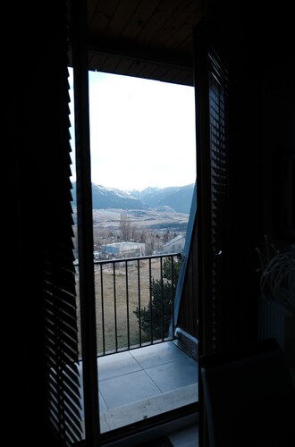 Altitude 1659 - Calme & confort, vue imprenable sur les montagnes