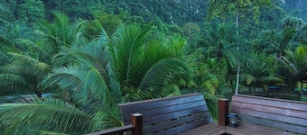 Charming Ao Luek Tai Retreat With Breathtaking Views