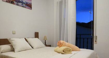 Apartment 'El Portal De Beni 1' with Balcony, Wi-Fi and Air Conditioning