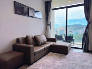 Deluxe Apartment, Kitchen, City View | Living area - CSJ TOWER (Vũng Tàu)