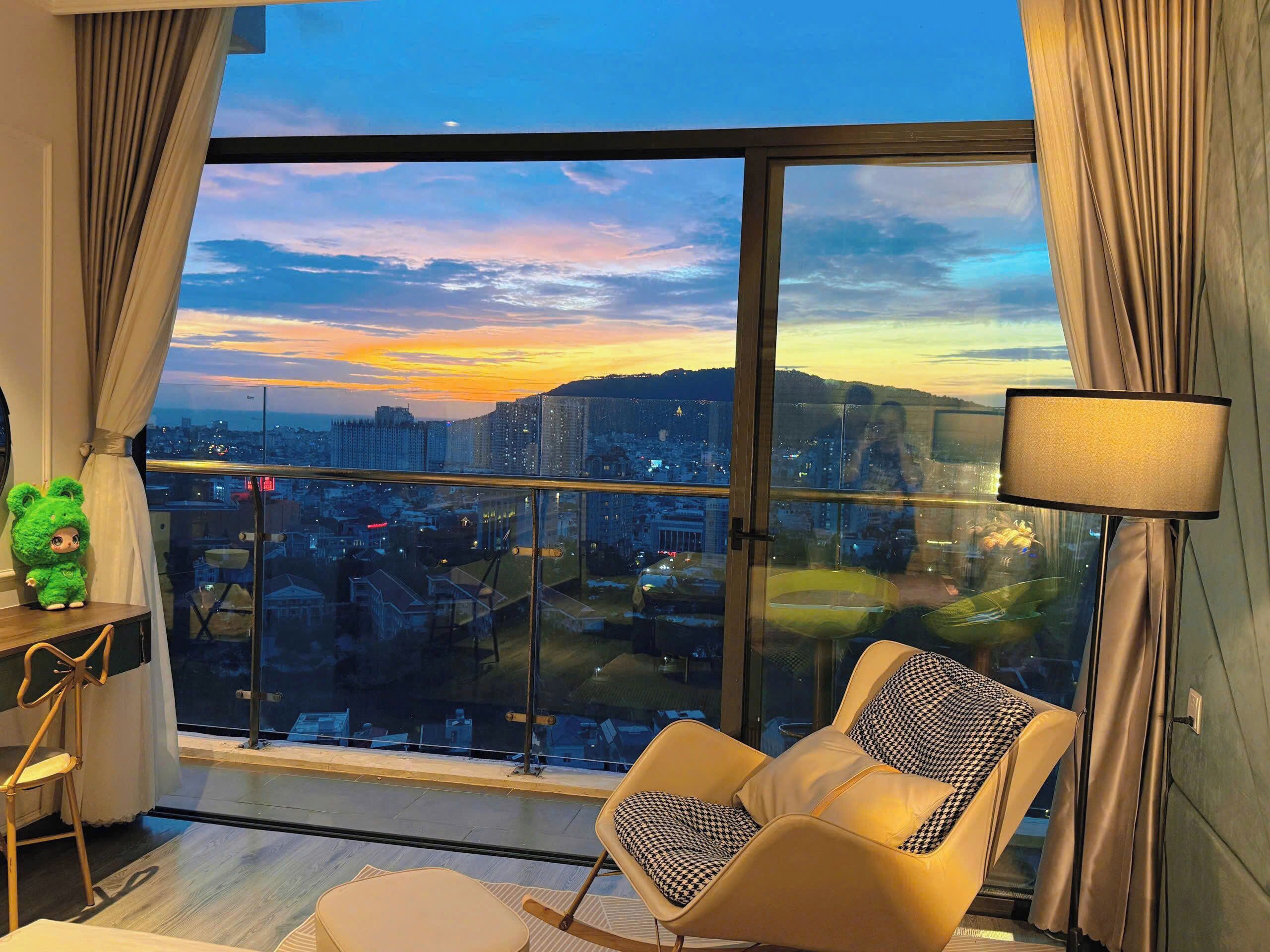 Deluxe Apartment, City View | Seterika/papan seterika, Wi-fi percuma 