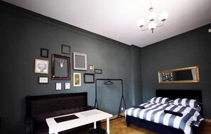 Desk, laptop workspace, iron/ironing board, free WiFi - Fantastic Inn Kraków - Słowackiego (Kraków)