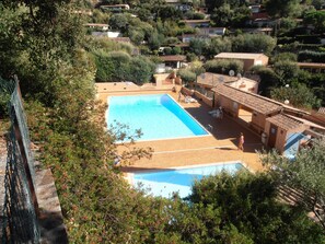 Pool - House in Estate with swimming pool (Bormes-les-Mimosas)