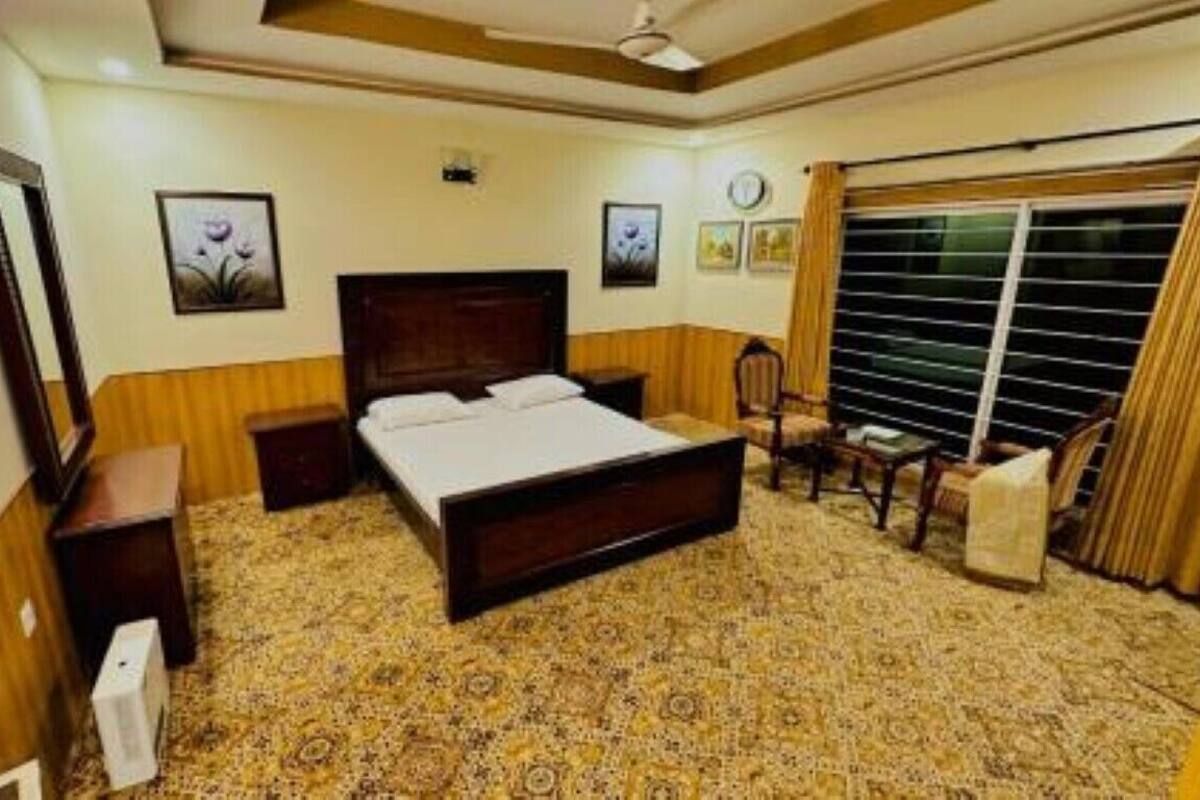 Habitación doble Deluxe, vista a la montaña | Insonorización, tabla de planchar con plancha y wifi gratis