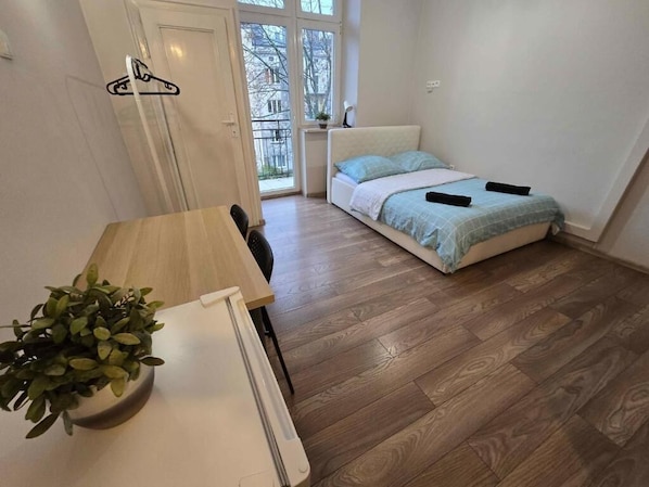 Classic Double Room, 1 Double Bed - Fantastic Inn Kraków - KR63 (Kraków)