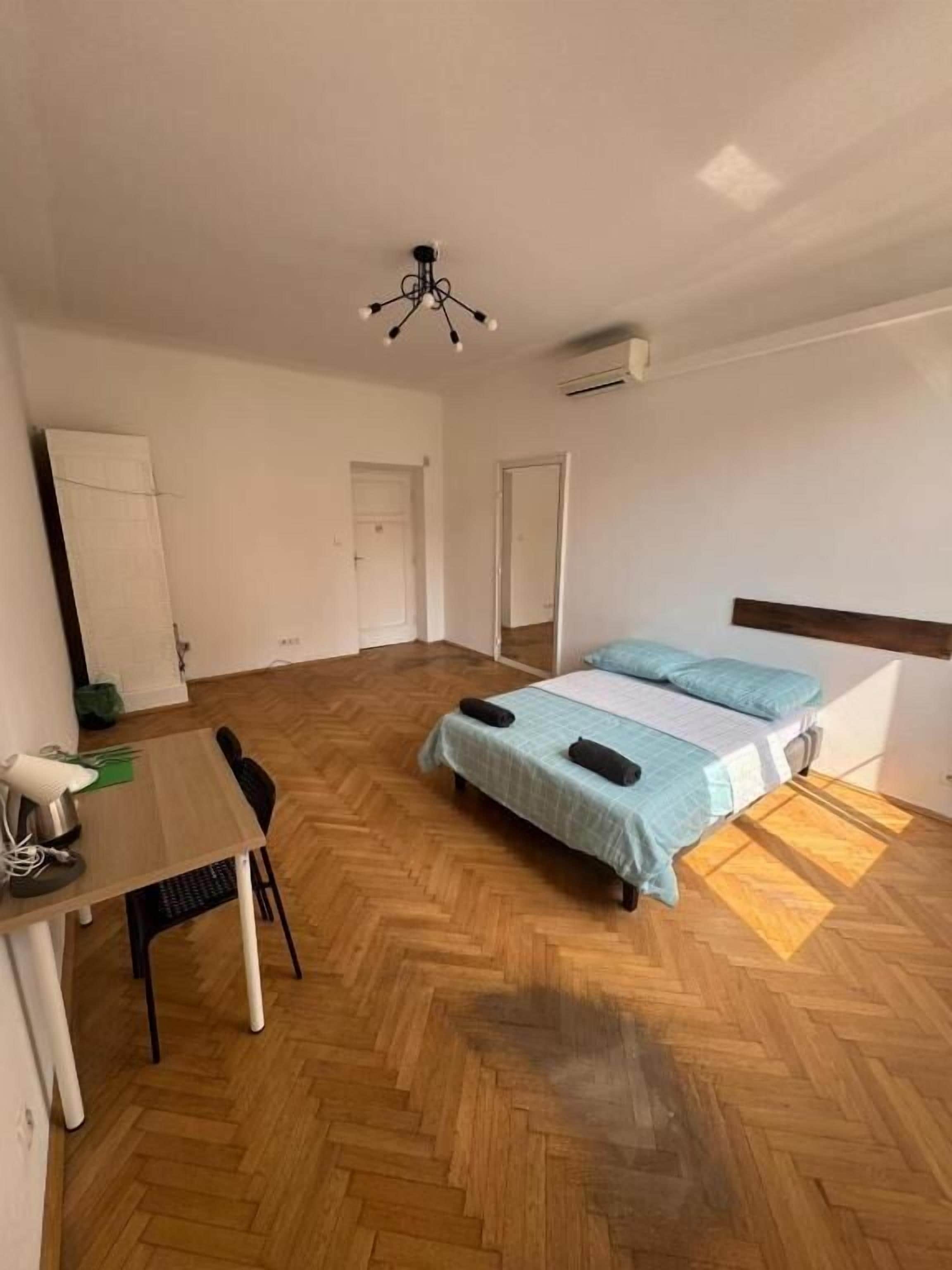 Classic Double Room, 1 Double Bed | Desk, laptop workspace, iron/ironing board, free WiFi