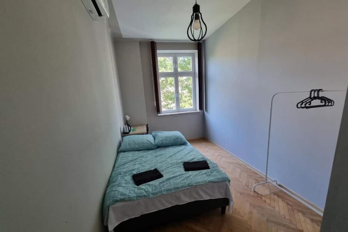 Classic Double Room, 1 Double Bed | Desk, laptop workspace, soundproofing, iron/ironing board