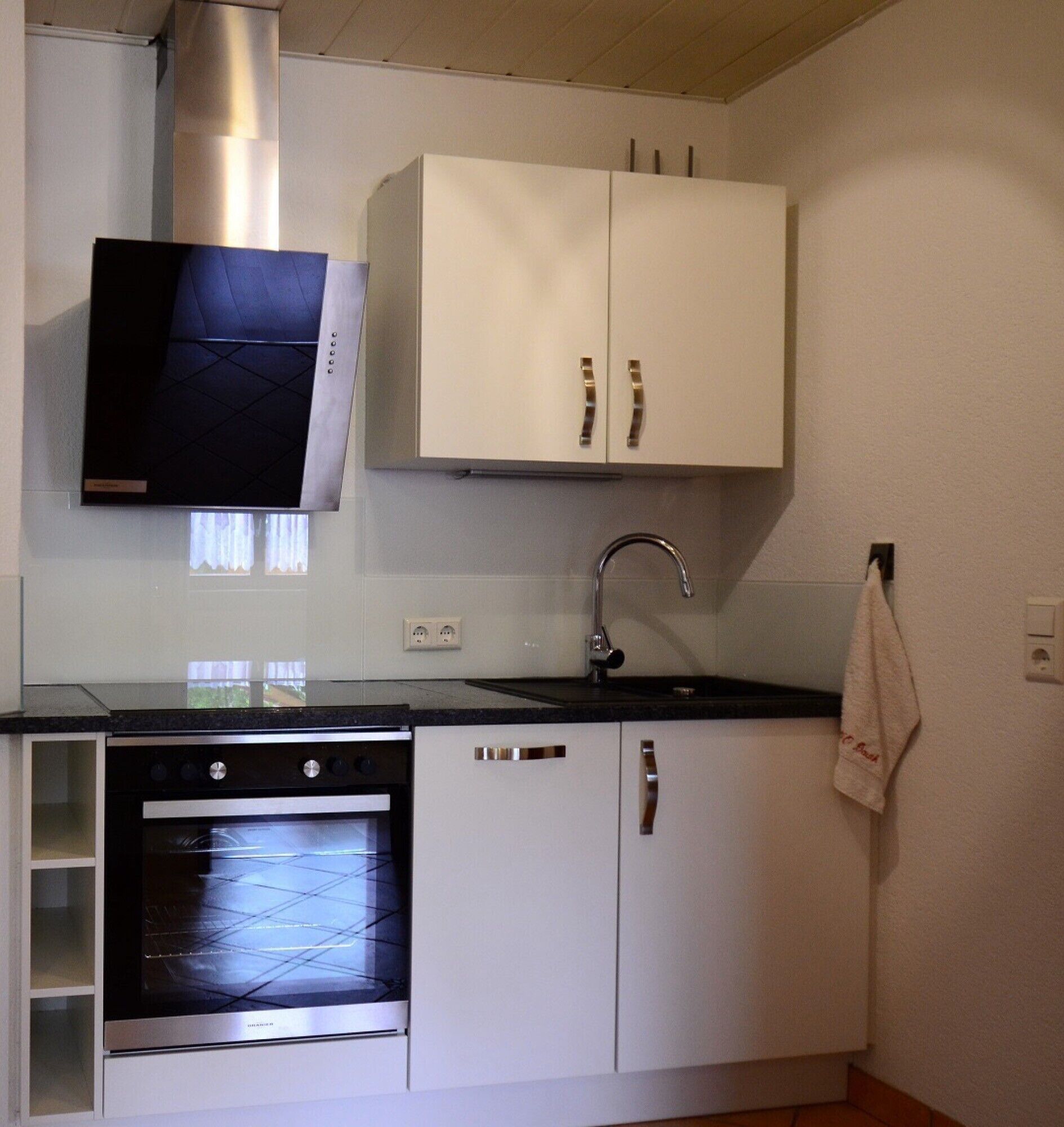 Kühlschrank, Ofen, Herdplatte, Geschirrspüler