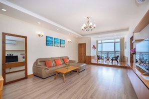 Senior-Apartment, 3 Schlafzimmer, Strandblick | Strand-/Meerblick