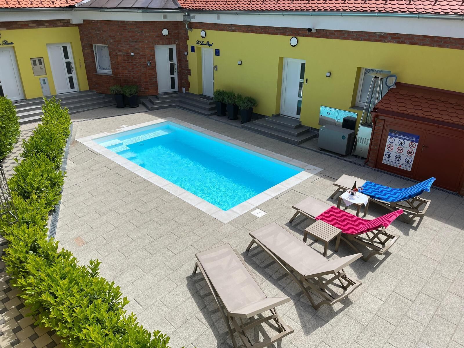 Piscine extérieure, piscine chauffée