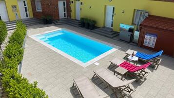 Piscine extérieure, piscine chauffée