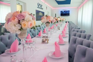 قاعة الولائم والاحتفالات