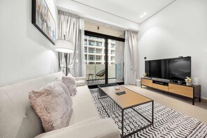 TV - Free housekeeping visits during your stay - StayShort - Modern Studio in Production City Sleeps 3! (Production City)