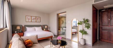 Deluxe-Zimmer, Stadtblick | Schreibtisch, laptopgeeigneter Arbeitsplatz, kostenloses WLAN