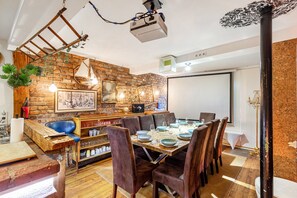 Dining - Premium Stay – Unique: Luxury Retreat for 14 Guests in Bad Ems (Bad Ems)