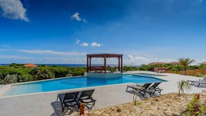 Pool - Stylish sea-view apartment with sunset terrace - Coral Estate (Sint Willibrordus)
