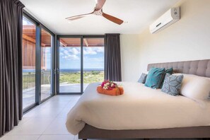 Iron/ironing board, free WiFi, bed sheets - Luxury apartment with panoramic sea views - Coral Estate (Sint Willibrordus)