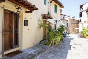 Exterior detail - La Dolce Vita in Settignano (Firenze)
