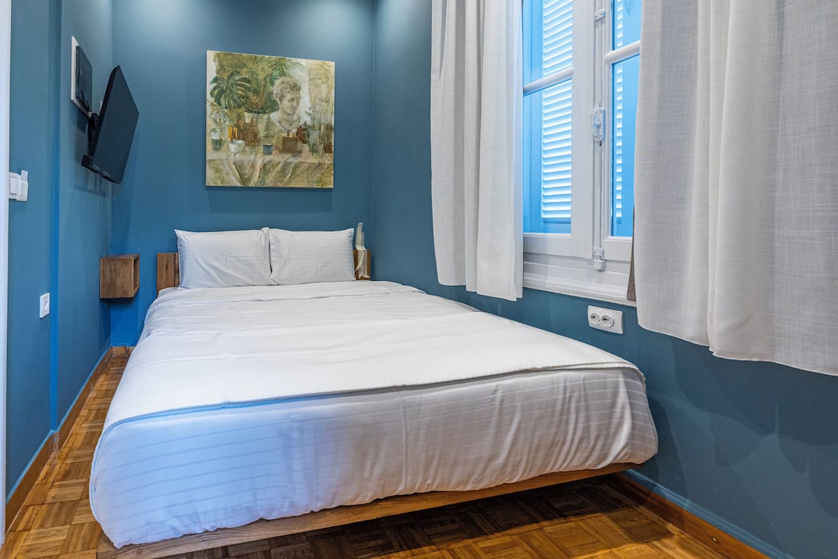 Economy Single Room | In-room safe, blackout curtains, soundproofing, iron/ironing board